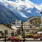 In Centre-ville Und Bergblick By Interhome Chamonix