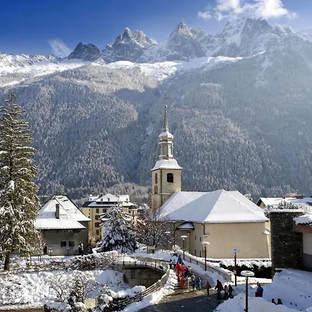 In Centre-ville Und Bergblick By Interhome *